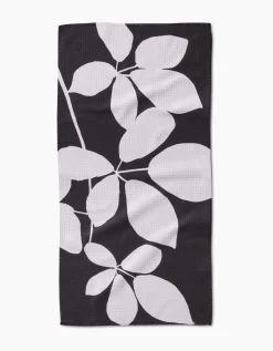 GEOMETRY Blackberry Bar Towel