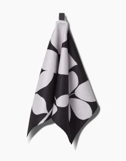 GEOMETRY Blackberry Bar Towel