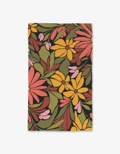 GEOMETRY Blooming Black Luxe Hand Towel