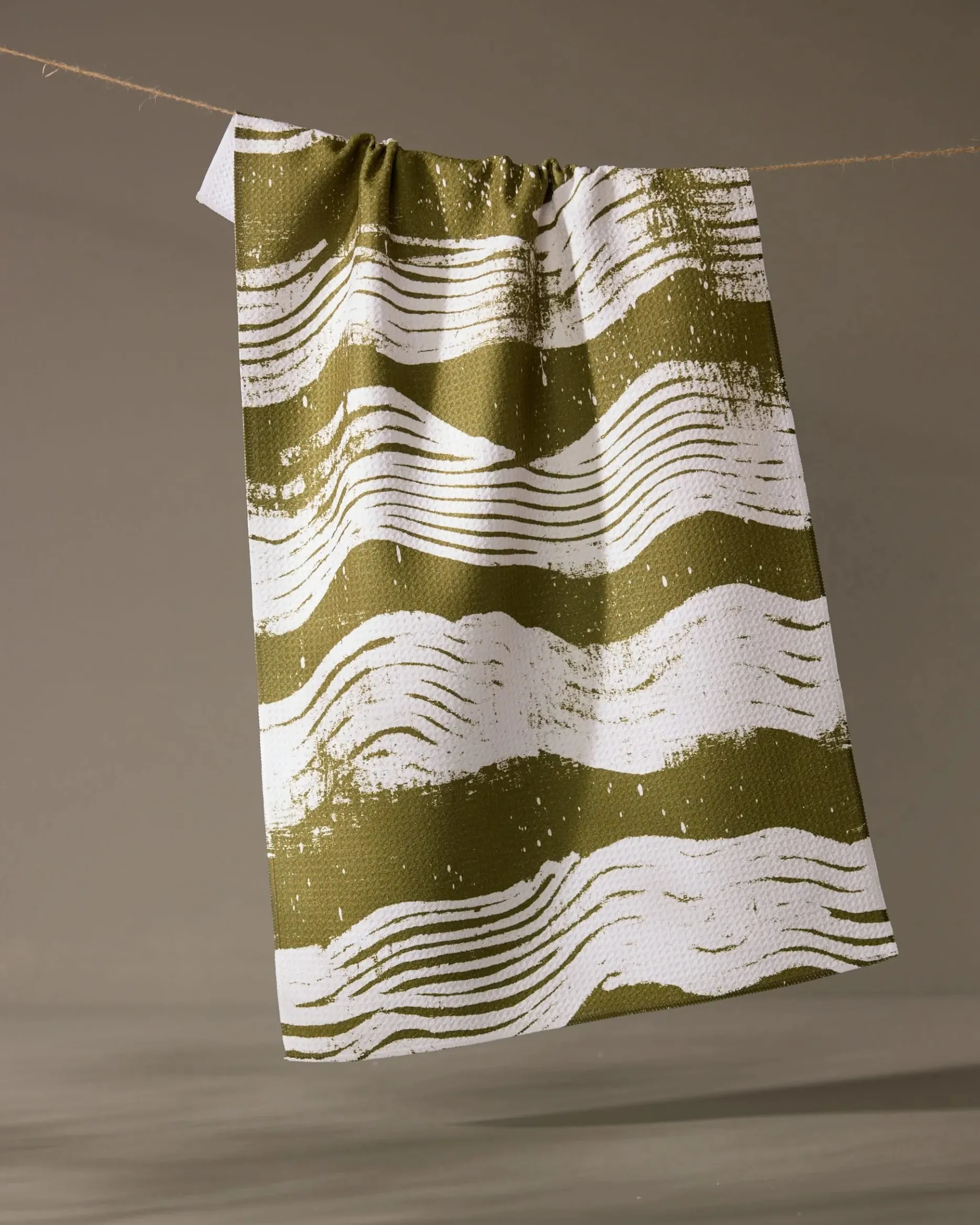 GEOMETRY Brushline Green Tea Towel