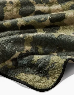 GEOMETRY Camo Plush Towel