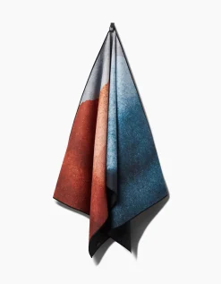 GEOMETRY Centered Yoga Towel