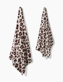 GEOMETRY Cheetah Butter Blanket