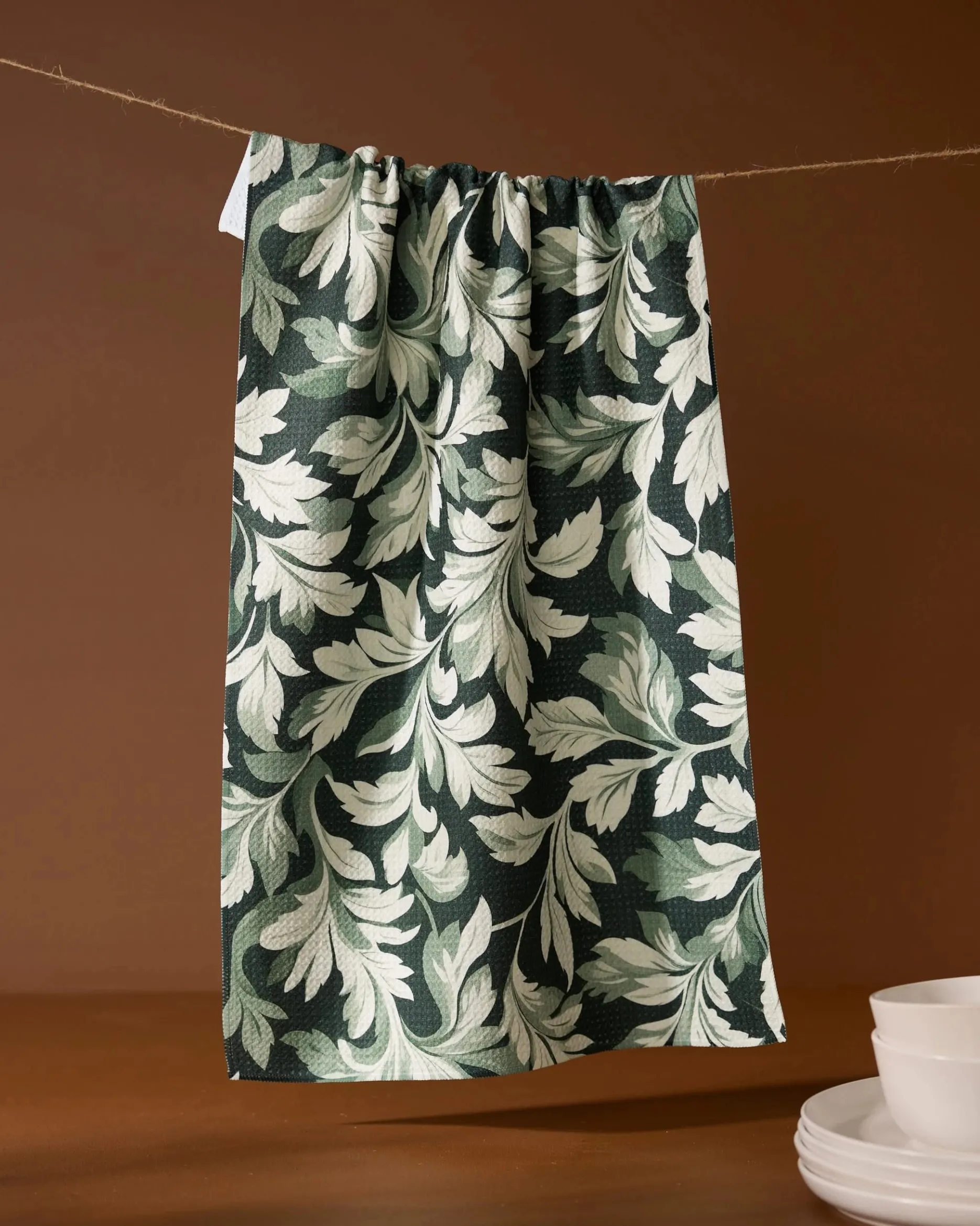 GEOMETRY Classic Foliage Tea Towel