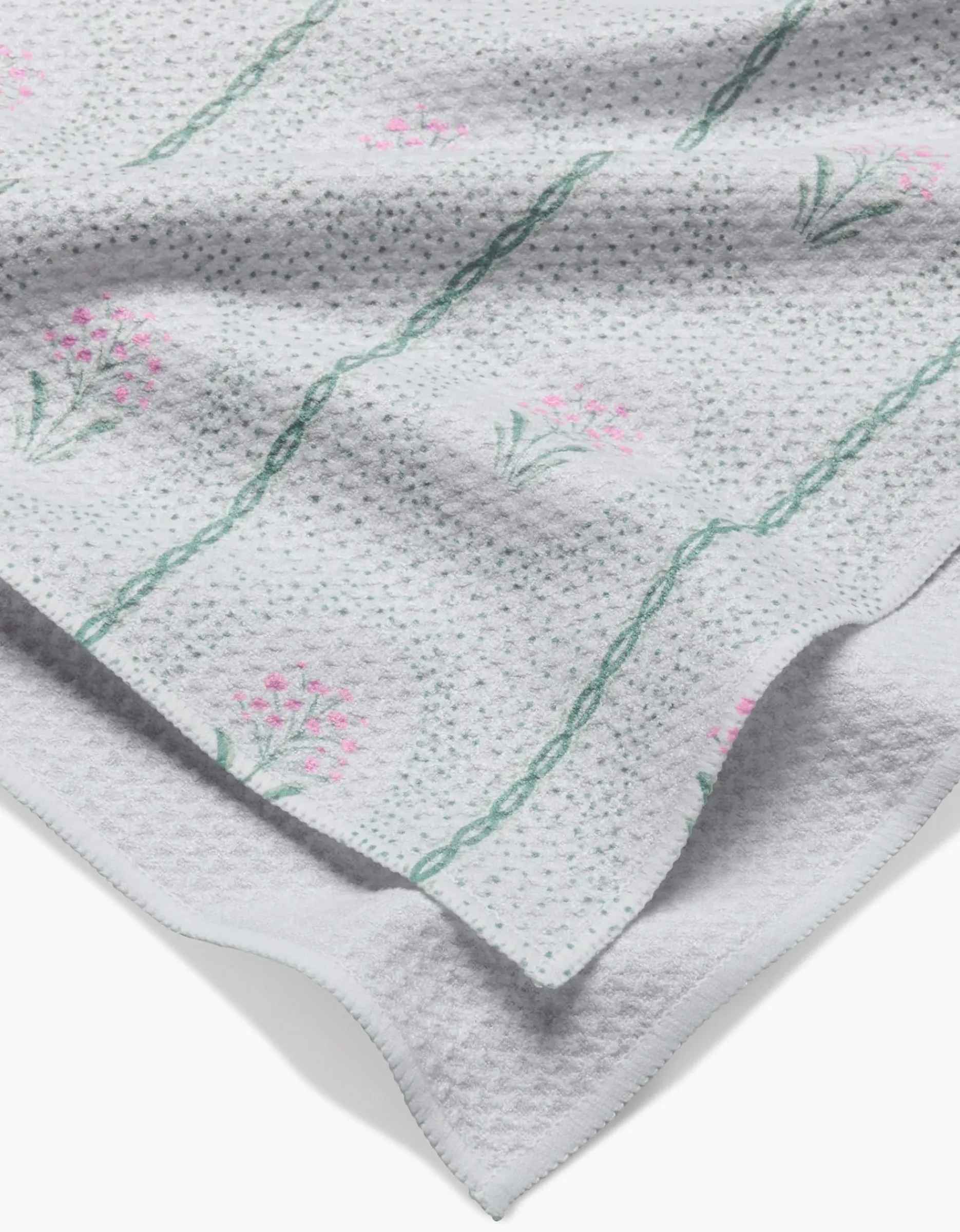 GEOMETRY Cottage Dainty Spotted Tea Towel