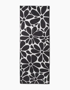 GEOMETRY Cute Flowers Yoga Towel