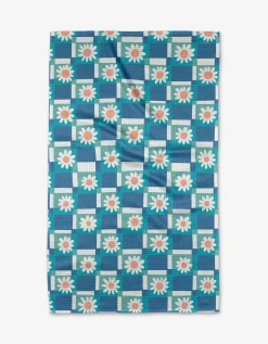 GEOMETRY Daisy Daisy Tea Towel