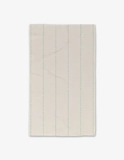 GEOMETRY Dotted Dunes Luxe Hand Towel