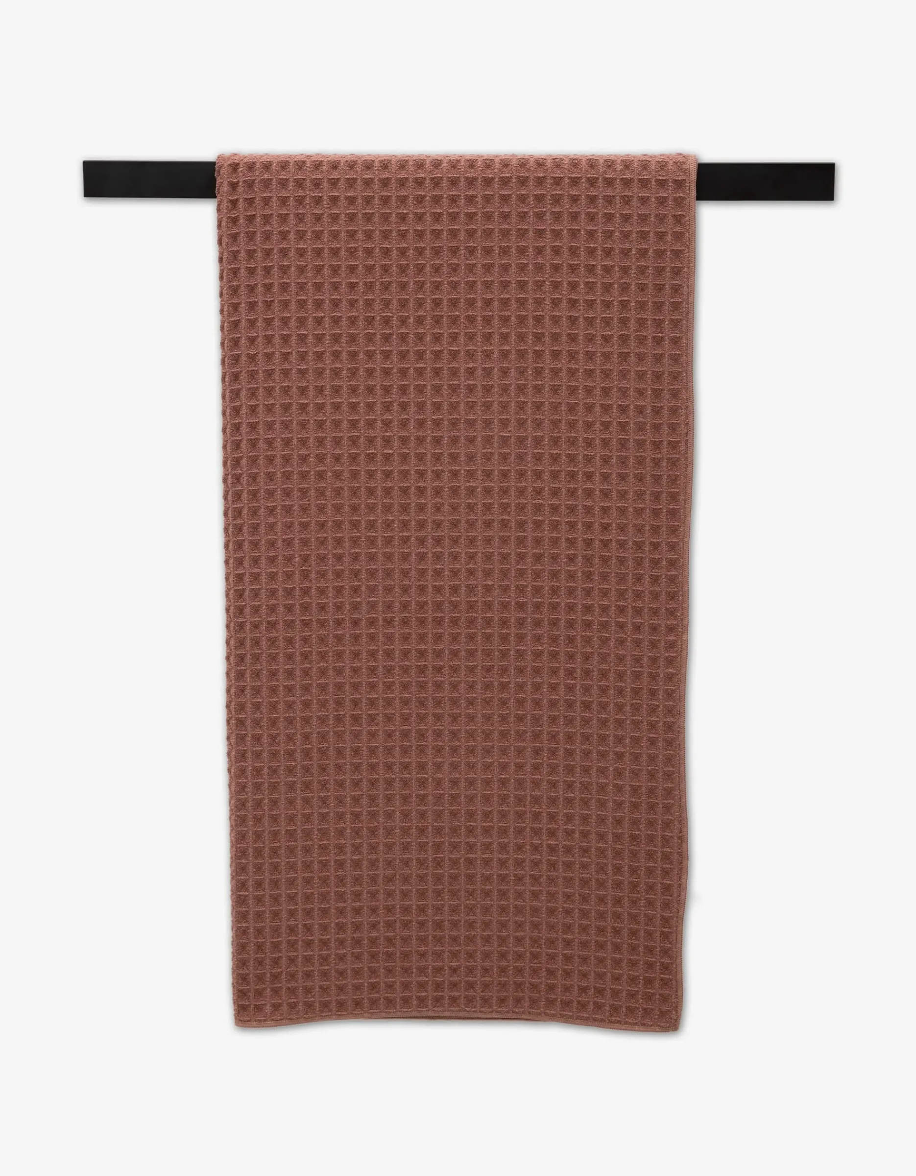 GEOMETRY Dusty Rose Waffle Bath Towel
