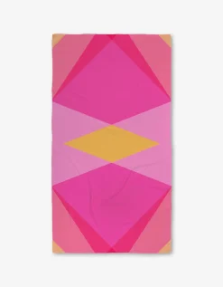 GEOMETRY Electric Pink Luxe Bath Towel