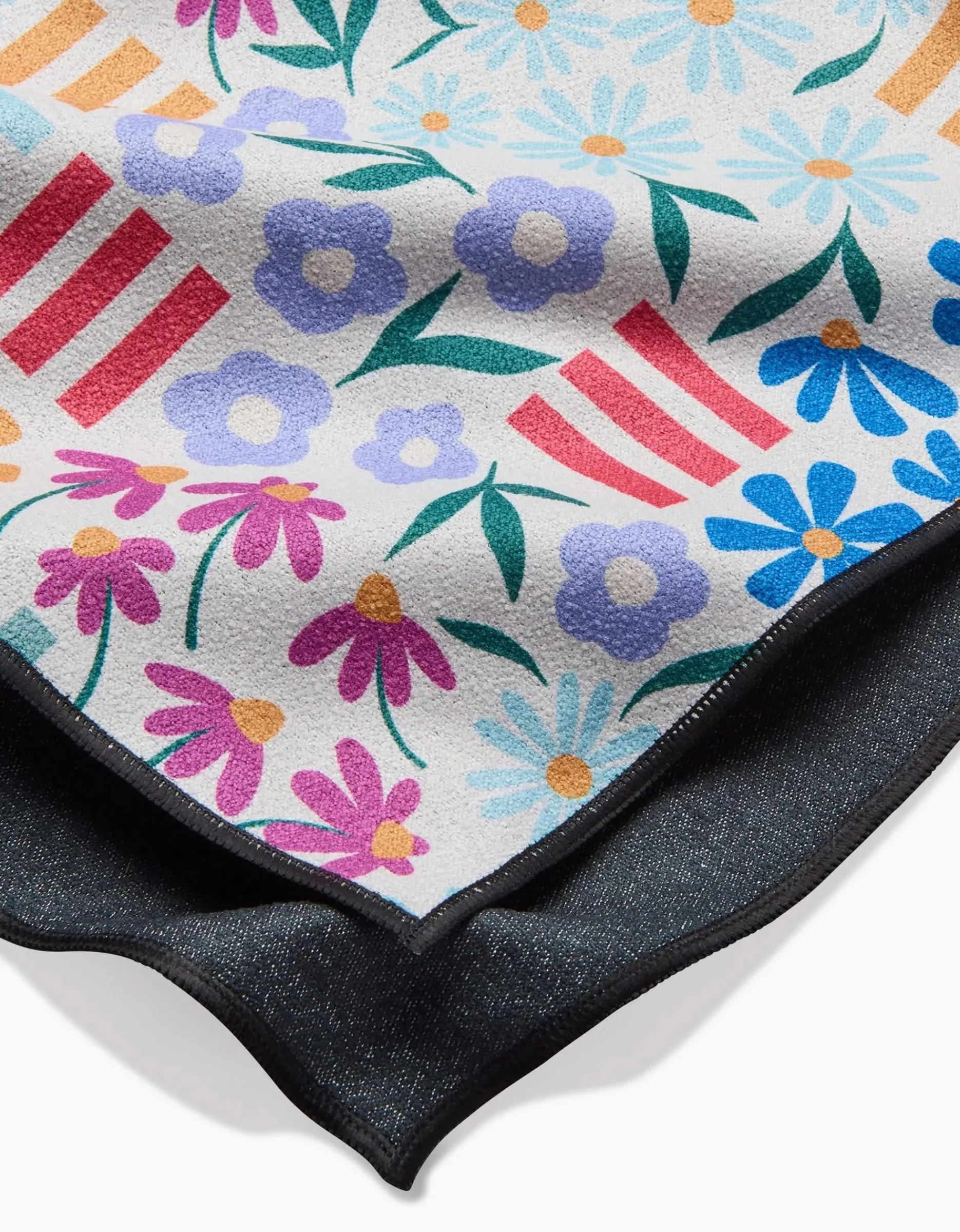 GEOMETRY Floral Garden Beach Towel