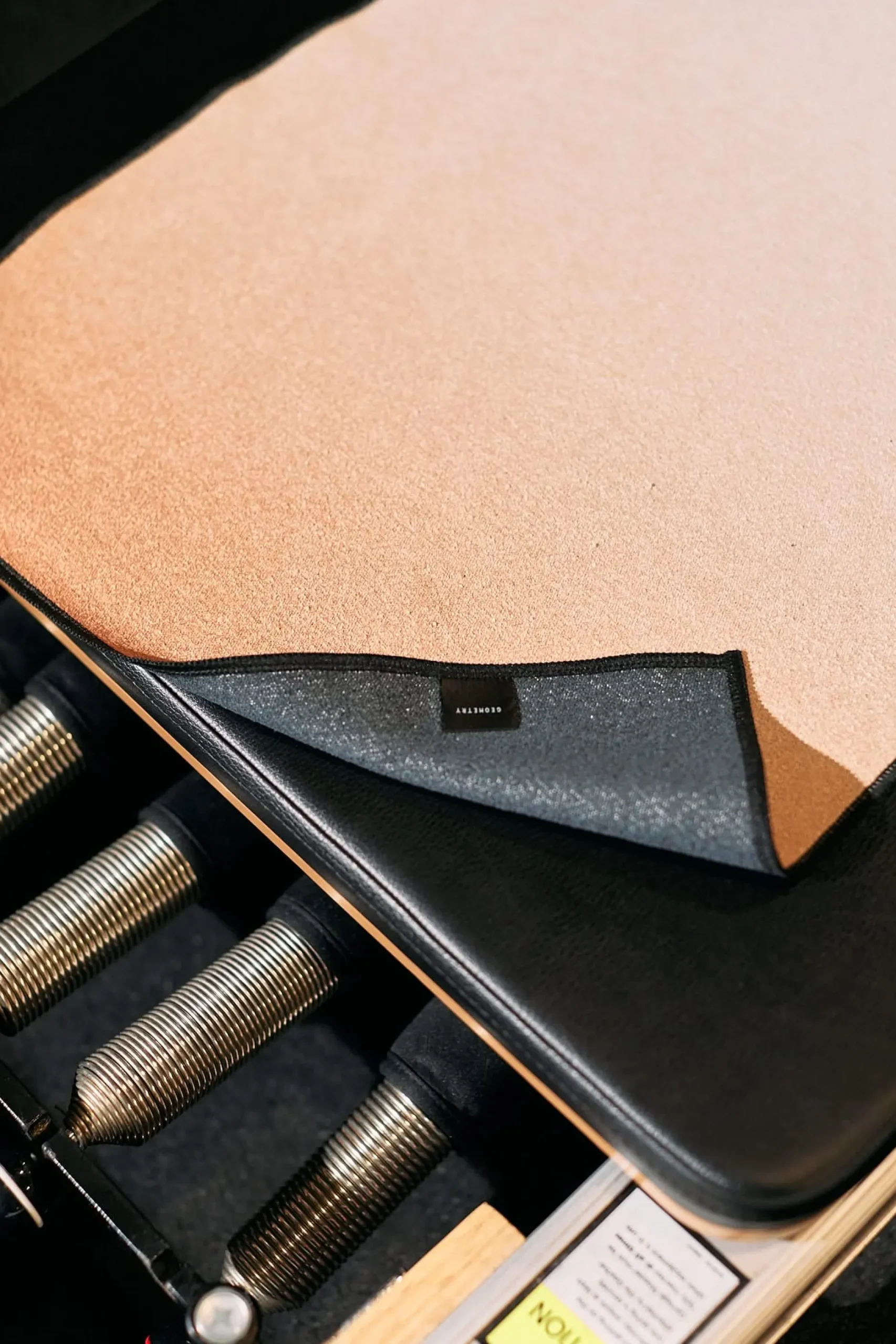 GEOMETRY Flow Fitness Towel