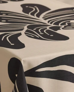 GEOMETRY Giant Lush Floral Tablecloth