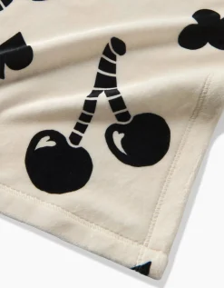 GEOMETRY Heart Locket Butter Blanket