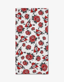 GEOMETRY Hearts and Roses Bar Towel