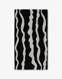 GEOMETRY Ink Twist Luxe Bath Towel