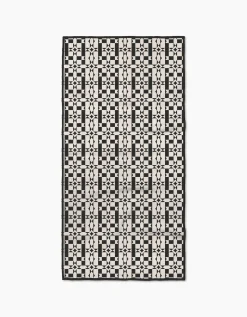 GEOMETRY Intermission Fitness Towel