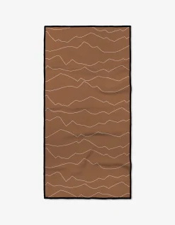 GEOMETRY Lined Mountains Fitness Towel