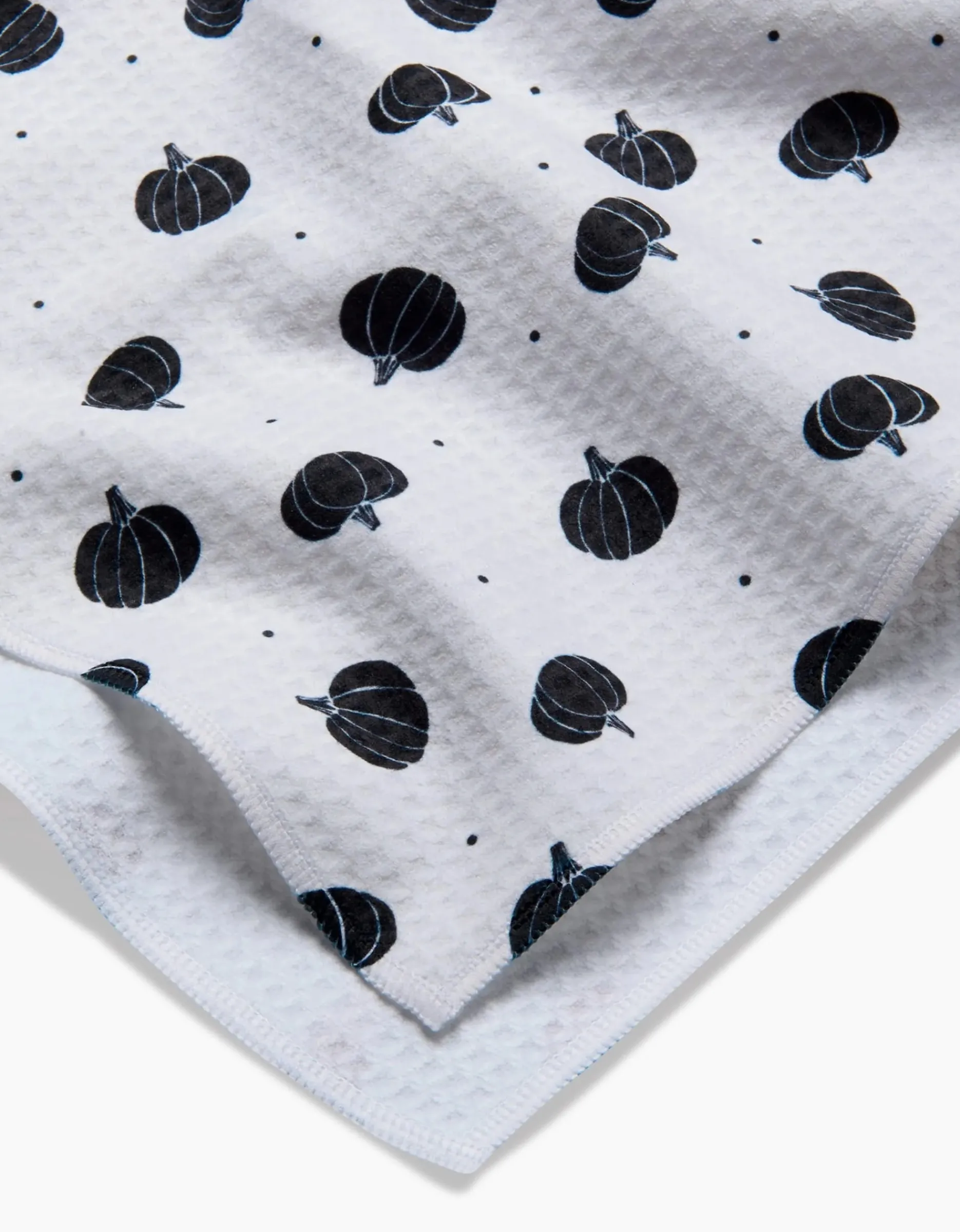 GEOMETRY Midnight Pumpkin Luxe Hand Towel