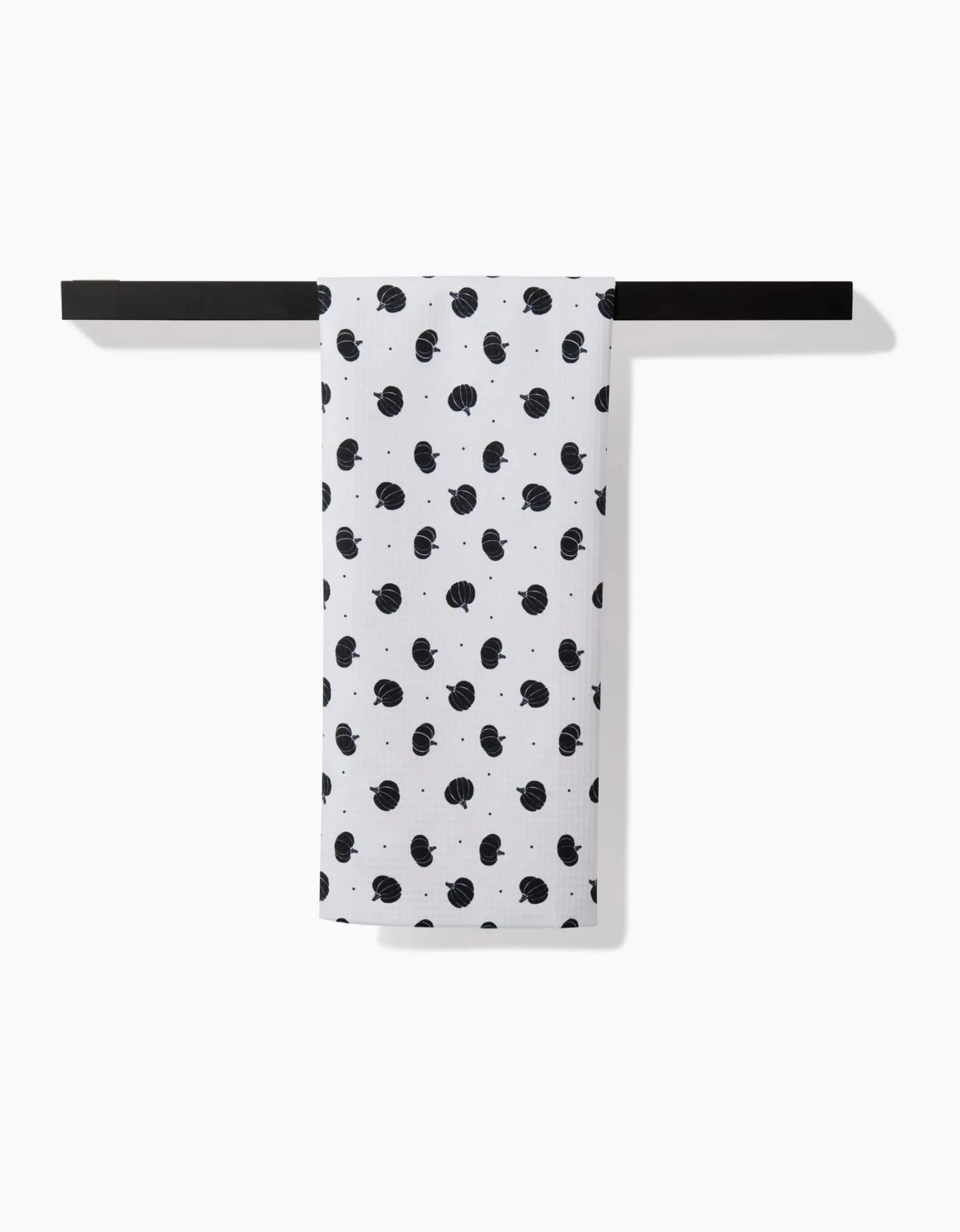 GEOMETRY Midnight Pumpkin Luxe Hand Towel