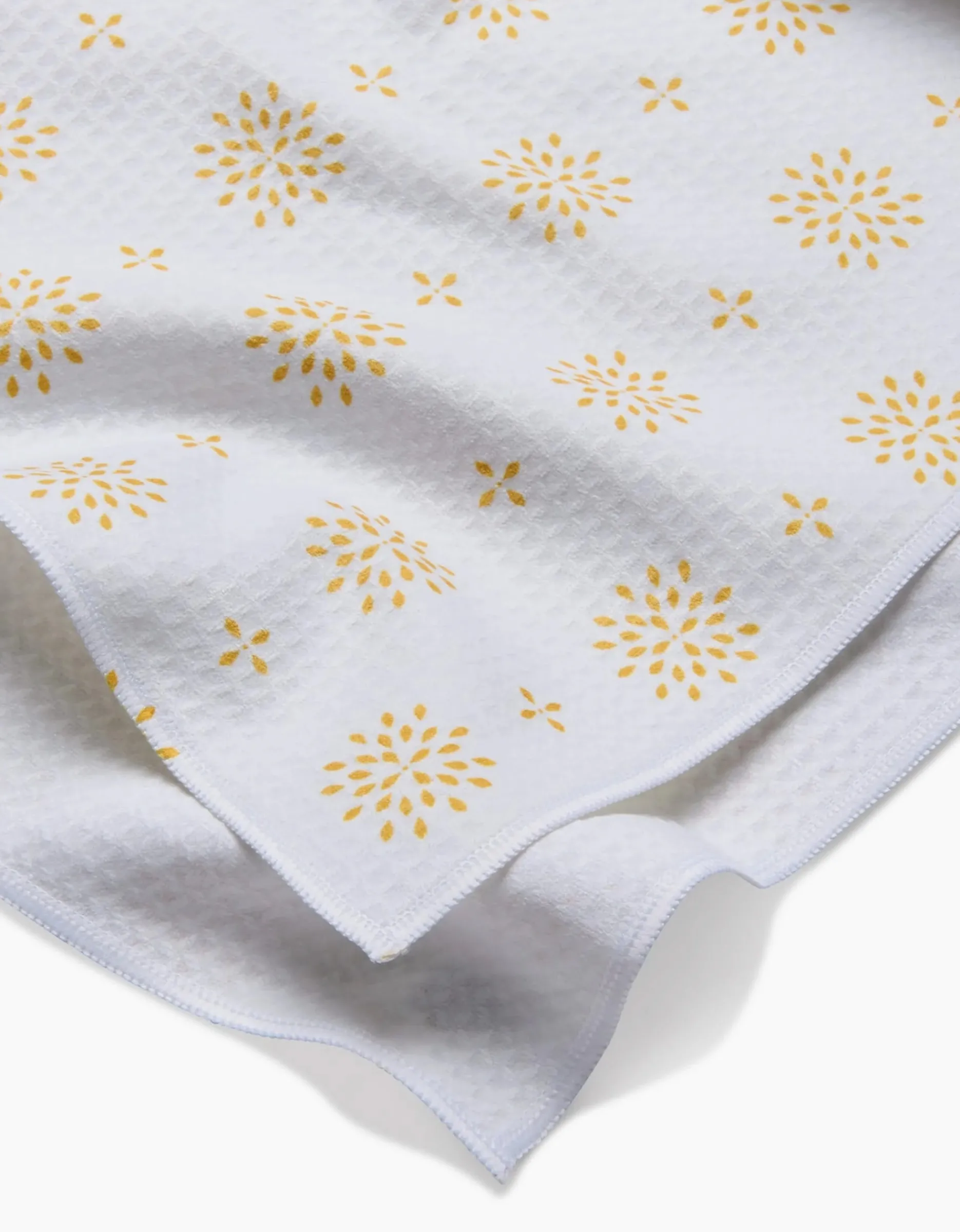GEOMETRY Morning Petals Luxe Hand Towel
