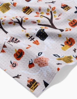 GEOMETRY Morticia Bar Towel