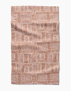 GEOMETRY Mud Cloth Natural Luxe Hand Towel