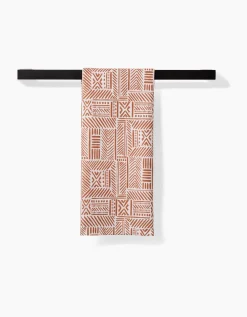 GEOMETRY Mud Cloth Natural Luxe Hand Towel