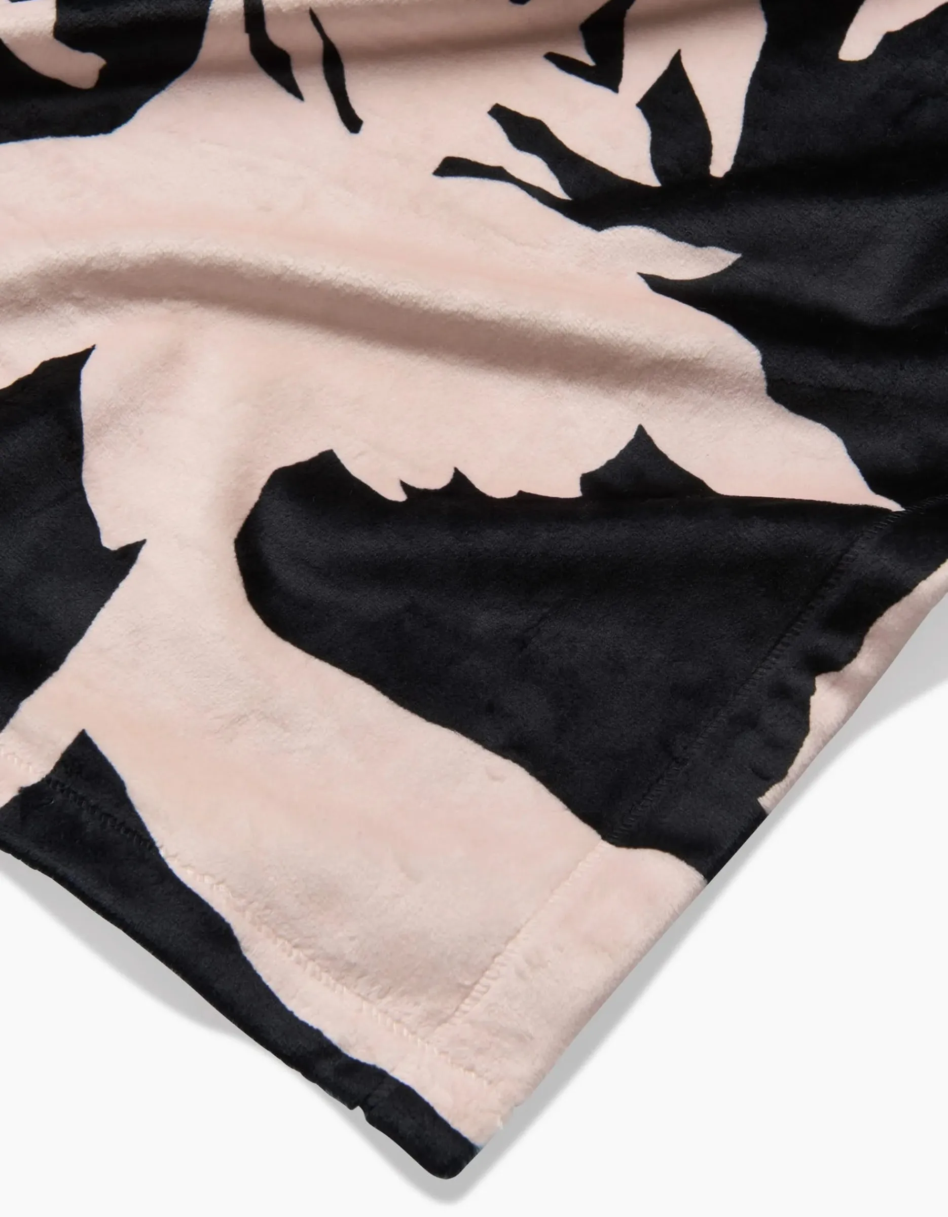 GEOMETRY Pam Butter Blanket