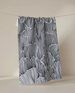 GEOMETRY Posh Petals Fresh Linen Tea Towel