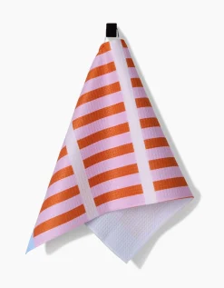GEOMETRY Red Glow Bar Towel
