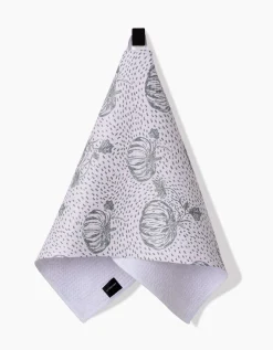 GEOMETRY Sage Pumpkin Field Bar Towel