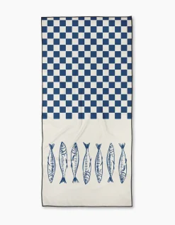 GEOMETRY Sardine Check Blue Beach Towel