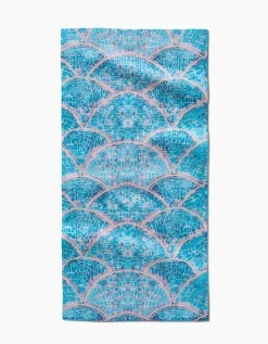 GEOMETRY Scallop Hills Bar Towel