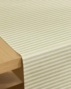 GEOMETRY Seagrass Table Runner