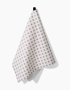 GEOMETRY Spring Square Luxe Hand Towel