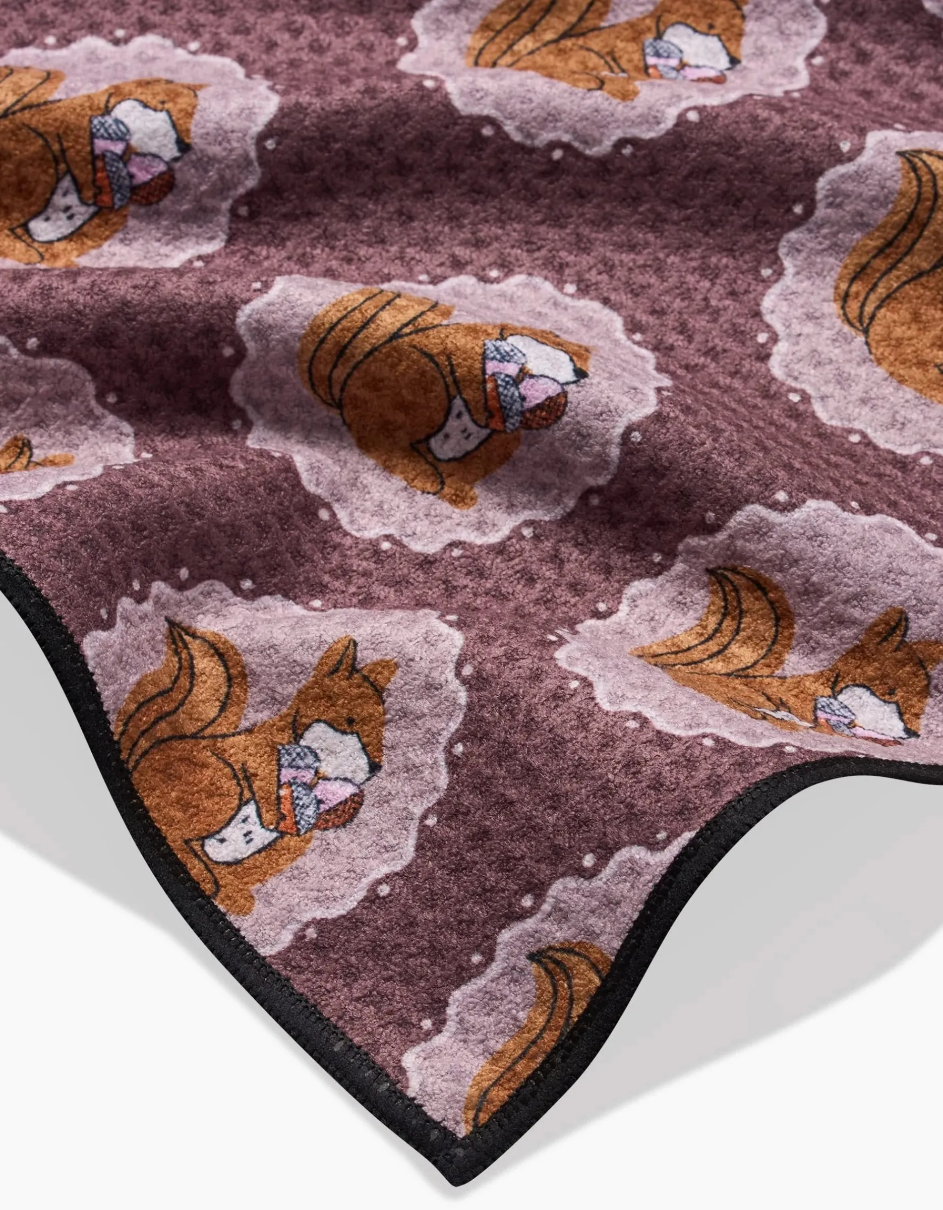 GEOMETRY Squirrels Brown Paw Towel