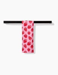 GEOMETRY Strawberry Fields Bar Towel