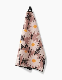 GEOMETRY Sweet Daisies Paw Towel