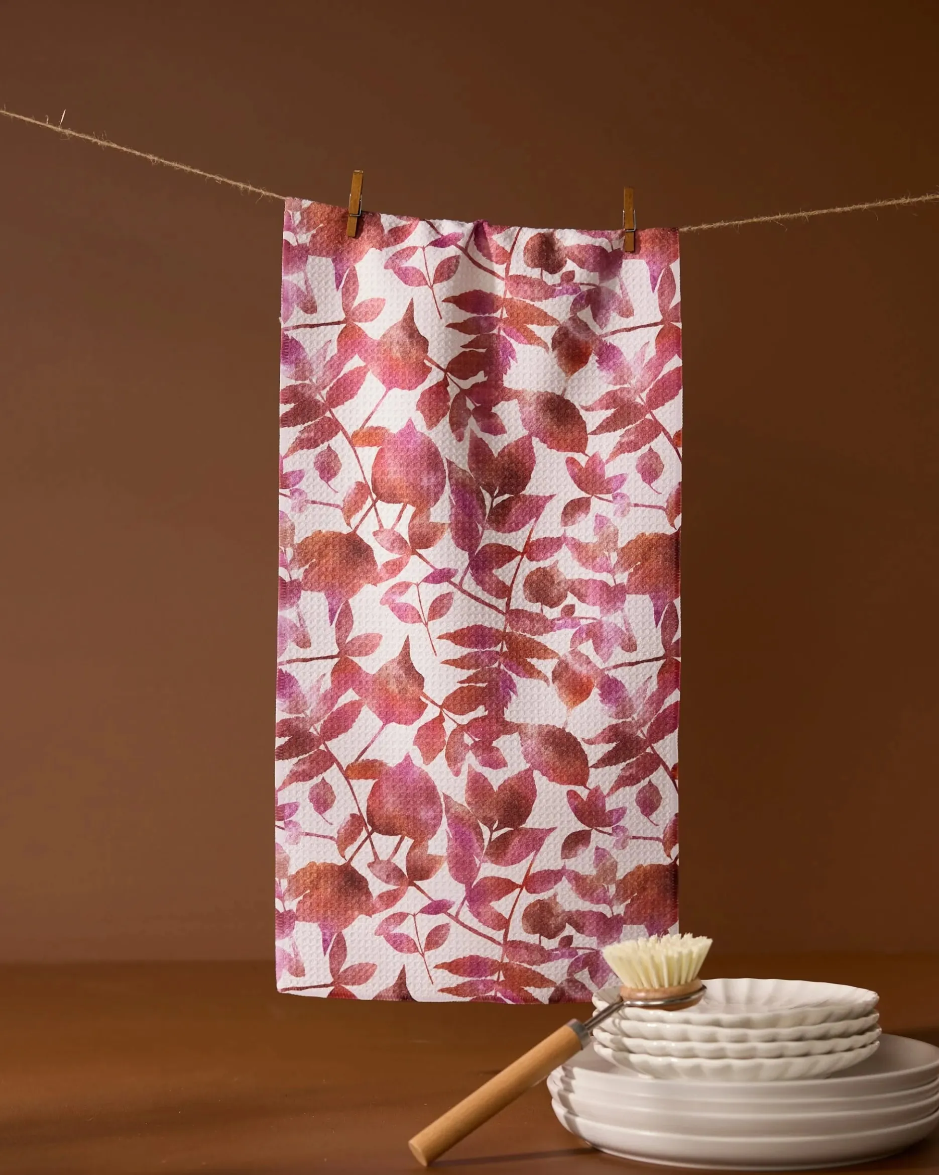 GEOMETRY Watercolor Dreaming Bar Towel