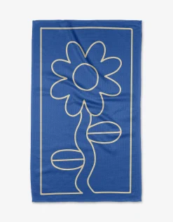 GEOMETRY Wavy Daisy Tea Towel