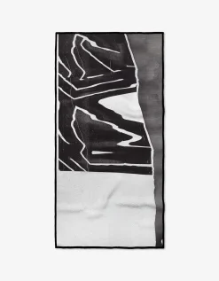 GEOMETRY Where Fitness Towel