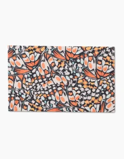 GEOMETRY Wings in the Wind Not Paper Towel